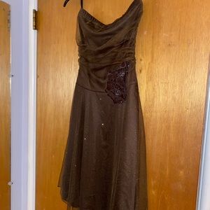 Gorgeous, brown glittery Y2K midi party/prom dress. Marked S but could fit XS